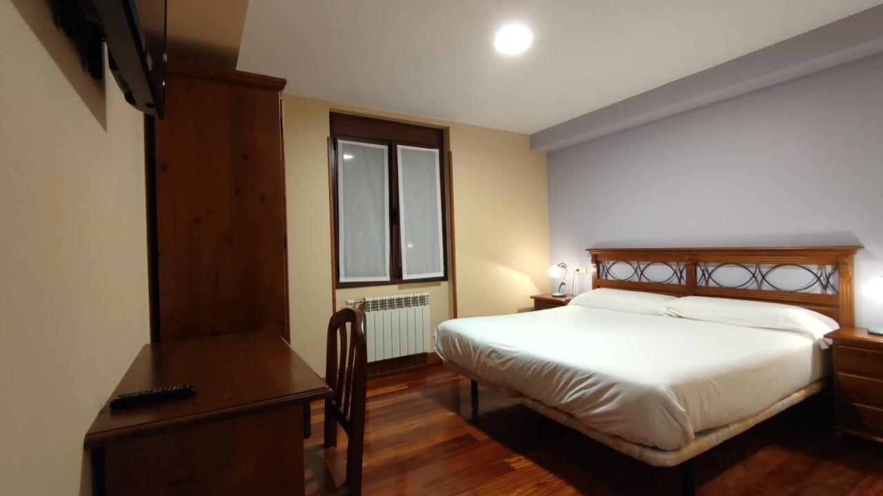 Ostatu Zegama Hotel Exterior foto